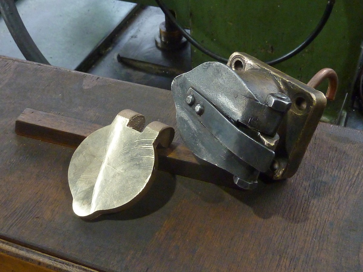 Schmiergefäßdeckel