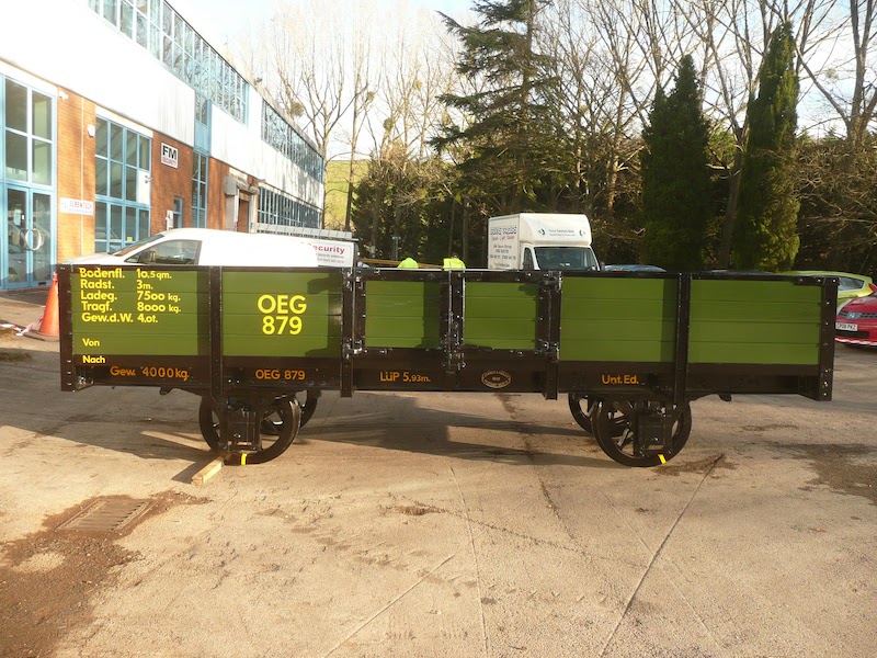 OEG 879 verladen AKL Kopie